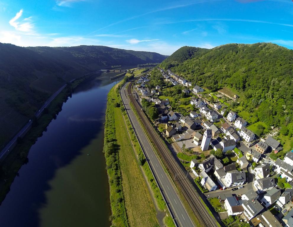 Ferienwohnungen Haus Am Wuerzlaysteig Lehmen Ngoại thất bức ảnh